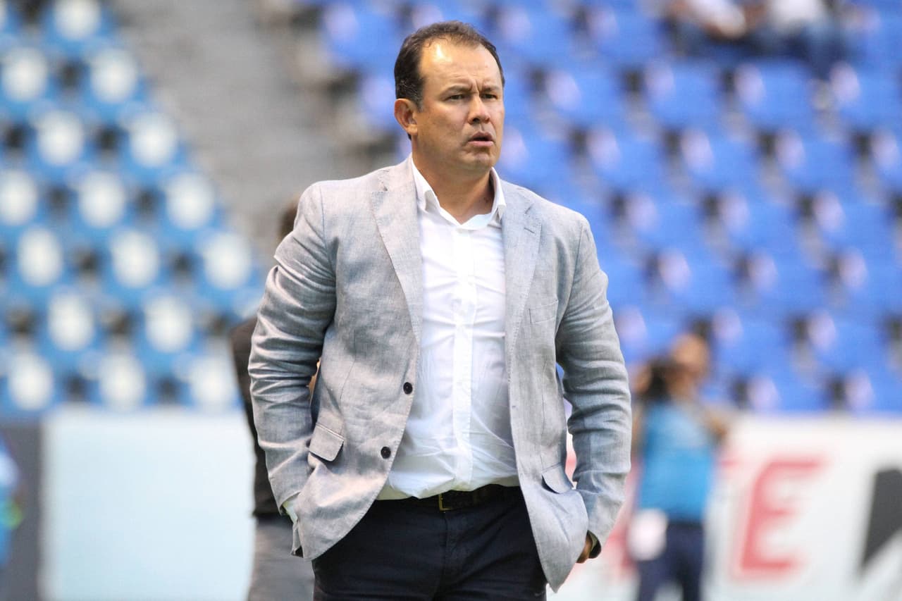 Juan Reynoso llegó al Puebla para dirigir durante el torneo Apertura 2019 y ahora es DT de Cruz Azul.