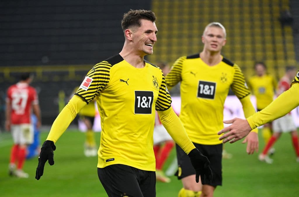 Borussia Dormund golea 5-1 al Freiburg con un doblete de Thomas Meunir, otro doblete de Erling Braut Halaand y un gol de Mahmoud Dahoud.