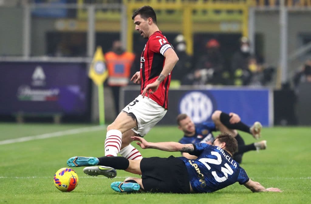 Con un doblete de Olivier Giroud (75' y 78'), el Milan le da la vuelta al partido (1-2) en tres minutos y aseguran tres valiosísimas unidades