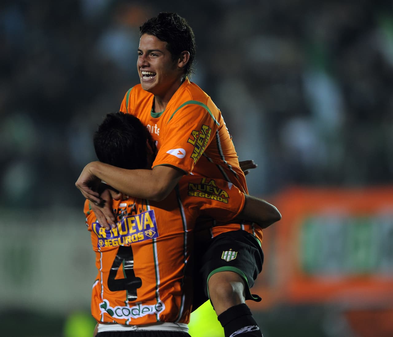 En el fútbol argentino se convirtió en el jugador extranjero más joven en debutar y marcar gol en Argentina.
<br>