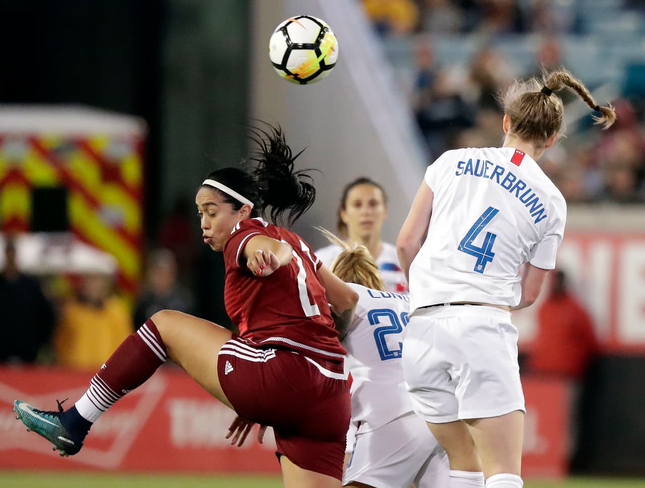 Tras los goles, el partido volvió a ser muy disputado pero sin mayor claridad.