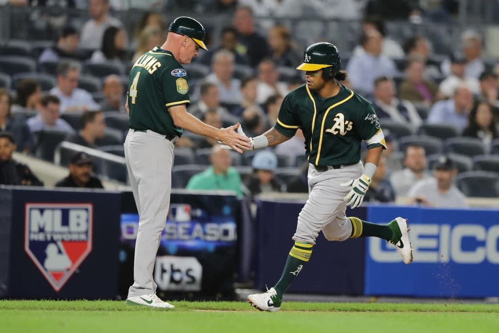 En la apertura del octavo capítulo, con Jed Lowrie en base, el líder de jonrones de las Grandes Ligas Khris Davis conectó sólido tablazo al derecho para recortar a 6-2 el déficit, pero eso fue todo.
