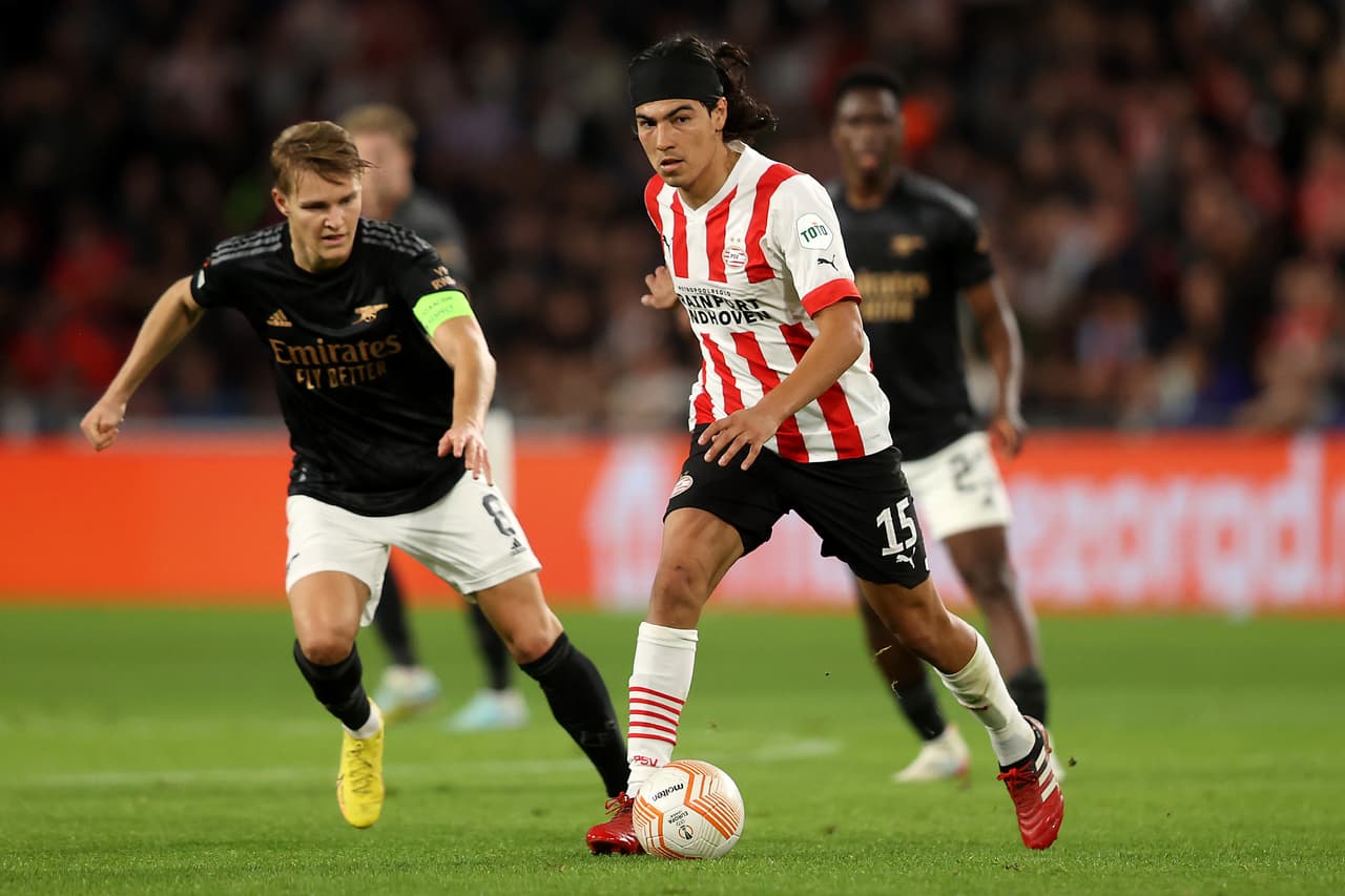 El cuadro de PSV Eindhoven derrotó 2-0 de local al Arsenal en la UEFA Europa League; Betis gana sin Guardado al Ludogorets y Braga cae ante Union Berlín sin Lainez.