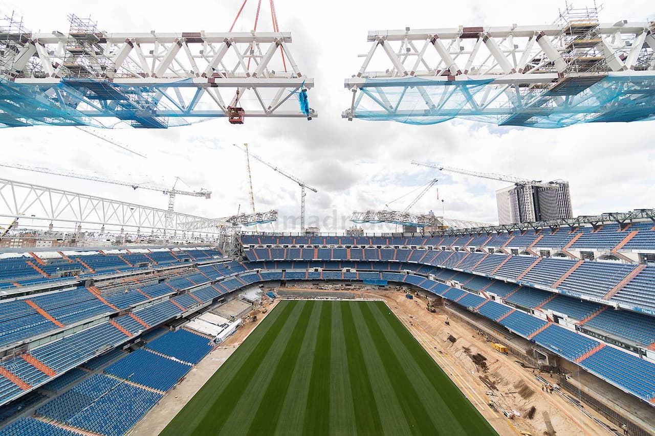 Las obras del Santiago Bernabéu continúan a marchas forzadas y ya se comienzan a completar estructuras importantes de la remodelación.