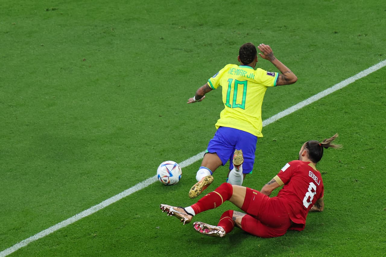 Brasil venció dos goles por cero a Serbia en su debut en La Copa del Mundo Qatar 2022 con la oportunidad de haber visto el mejor gol del Mundial de parte de Richarlison, en el mismo encuentro donde Neymar se fue lastimado y queda esperar saber si está lastimado o su salida fue sólo precaución.