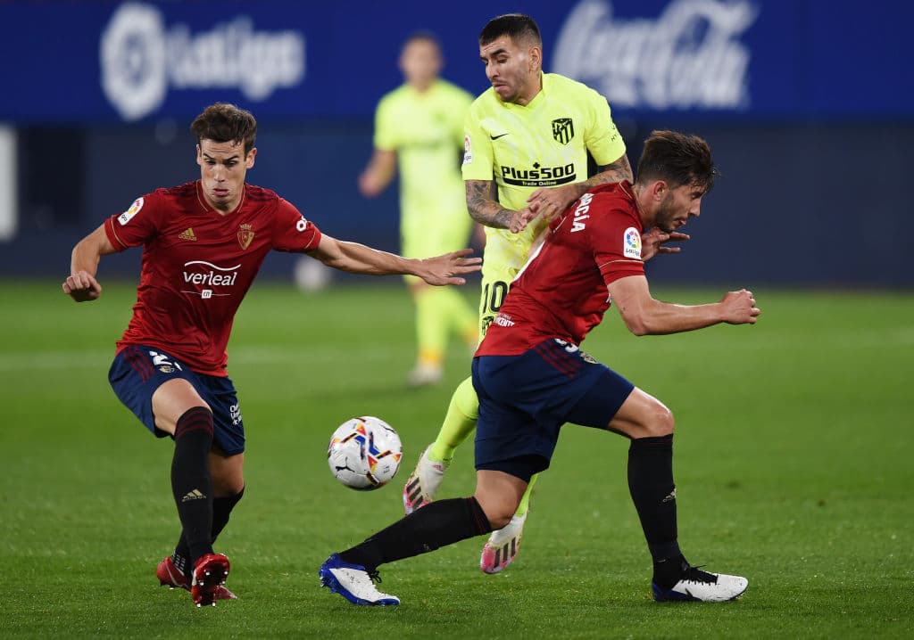 Con goles de Joao Félix y Lucas Torreira, los del ‘Cholo’ sacaron tres unidades de El Sadar. | En la siguiente jornada de La Liga, Osasuna visitará Sevilla y los colchoneros recibirán al sorprendente Cádiz.