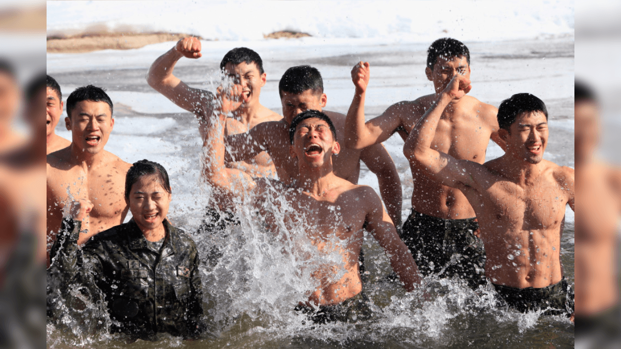 Mientras se reanude la actividada de la Premier League, el futbolista surcoreano no estará inactivo o realizando actividades relacionadas con el futbol, pero esta era una obligación que tenía pendiente.