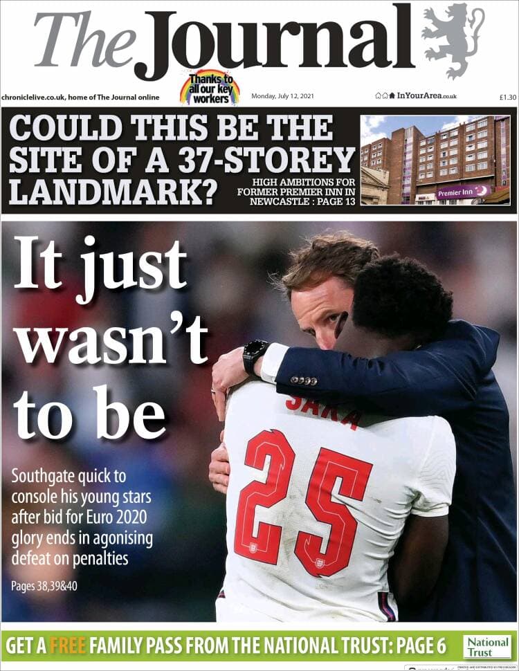 La prensa italiana celebra el campeonato en todos sus ejemplares, dedicándoles la portada a la 'Scuadra Azzurra', mientras que la prensa británica muestra, en la mayoría de sus periódicos muestra al entrenador Gareth Southgate abrazando a Bukayo Saka tras fallar el último penal que le dio la victoria a Italia.