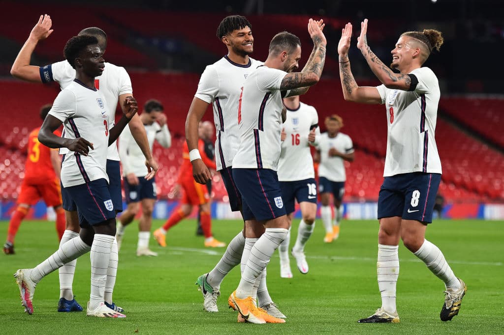 Los ingleses se llevan el partido ante su vecino galés por tres goles a cero.