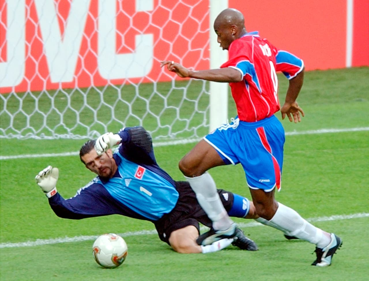 Conforme transcurrían las horas, su estado empeoró y se volvió un paciente crítico.