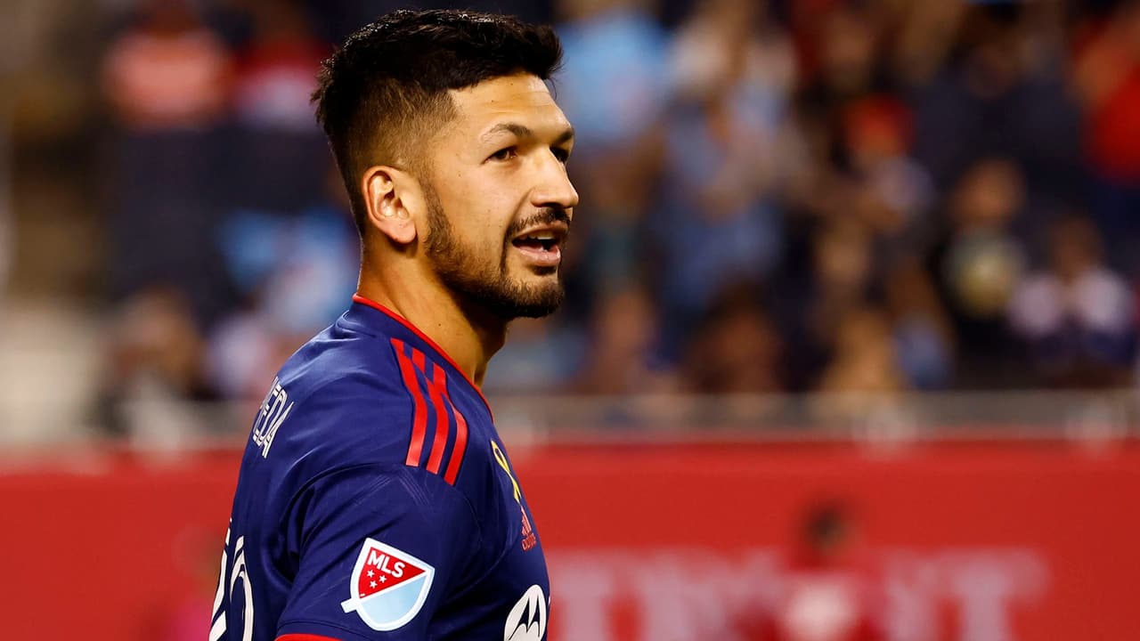 Canterano con contrato extendido: Mauricio Pineda seguirá en Chicago