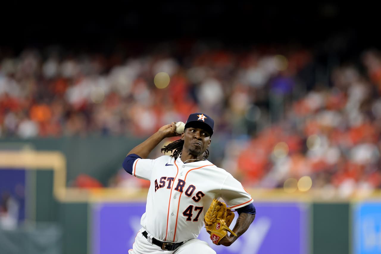 Rafael Montero picheó en la octava entrada.