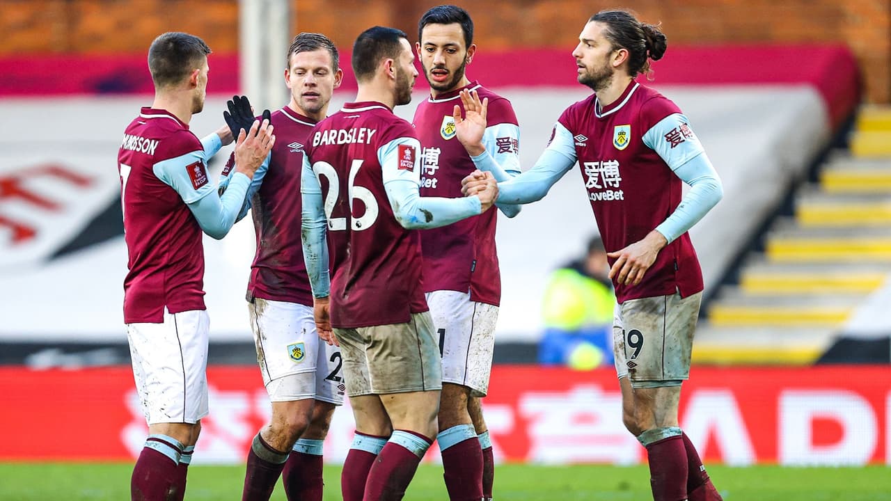 Burnley se impuoso al Fulham 3-0 con doblete de Jay Rodríguez y gol de Kevin Long, logrando su pase a Octavos de Final de la FA Cup.