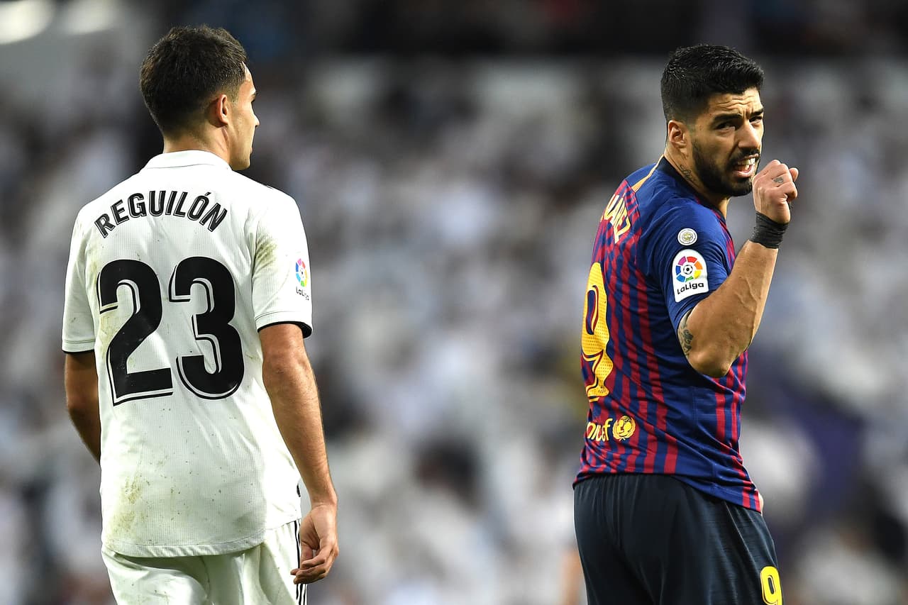 En este partido fue cuando se notó que Reguilón le dijo a Suárez: "A mí no me toques. No me toques. Tú sí que eres feo, tú sí que eres feo", mientras el delantero buscaba también provocarlo.