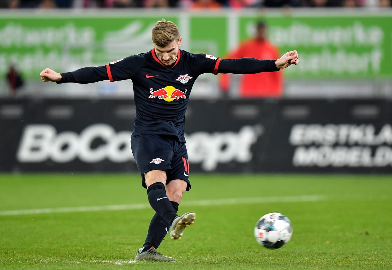 <b>3-</b>
<b>Timo Werner (Leipzig)</b>
<br>- Goles: 21 | Asistencias: 7 | Total: 28
<br>- La gran campaña del atacante alemán se refleja en las 21 dianas logradas y está a cuatro del líder.