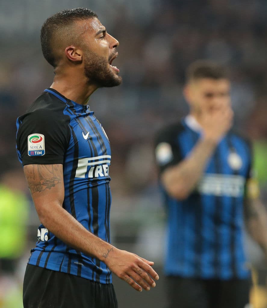 Rafinha Alcantara, de quien Inter no hizo opción de compra tras su préstamo desde Barcelona, tendría acercamientos con Benfica. Al jugador de 25 años también se le ha vinculado con Lazio y Tottenham.