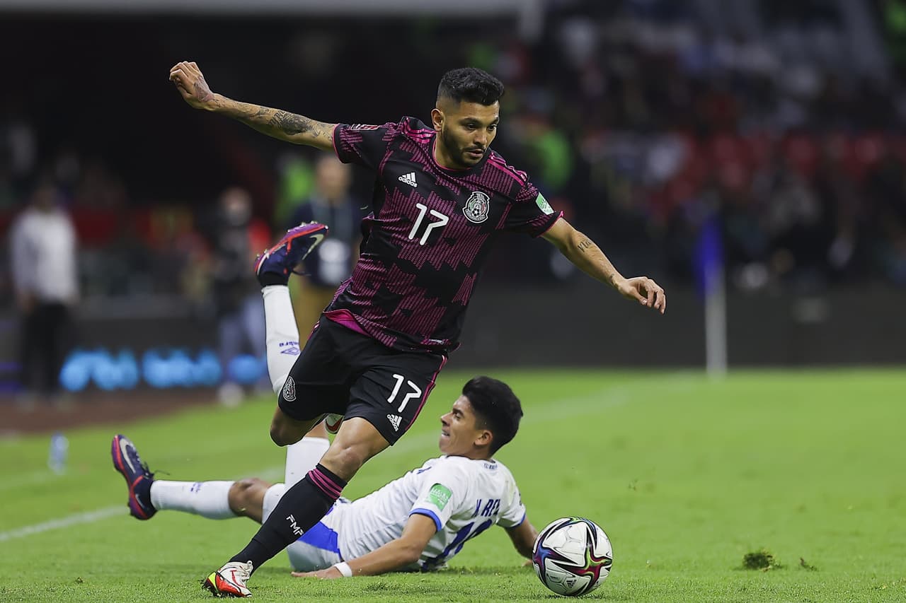 México selló su pase al Mundial con una victoria sobre El Salvador, gracias a los goles de Uriel Antuna y Raúl Jiménez.