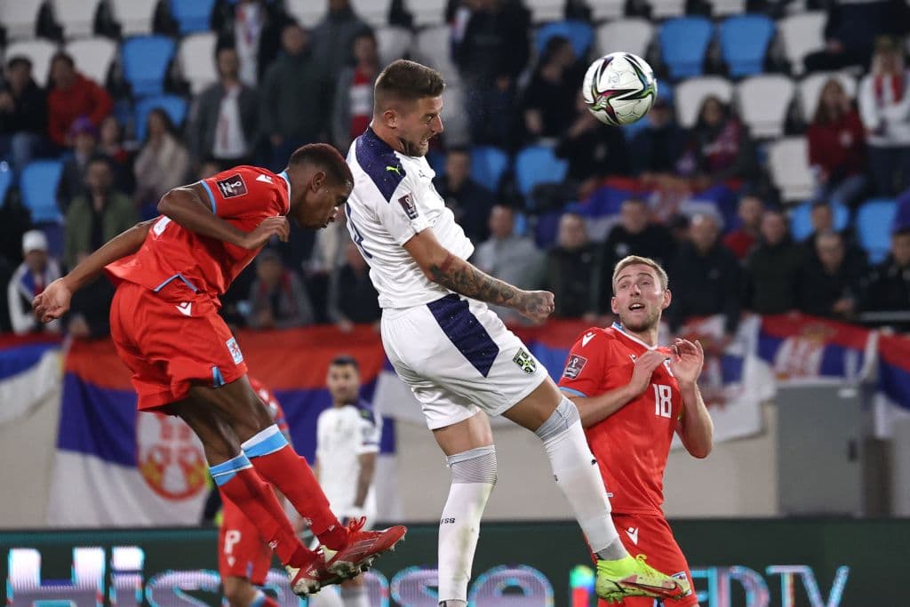 Polonia golea tranquilamente 5-0 a San Marino, Dinamarca también goles y se impone 0-4 a Moldavia, Suiza vence 2-0 a Irlanda del Norte y Serbia sale victorioso 0-1 en su visita a Luxemburgo.