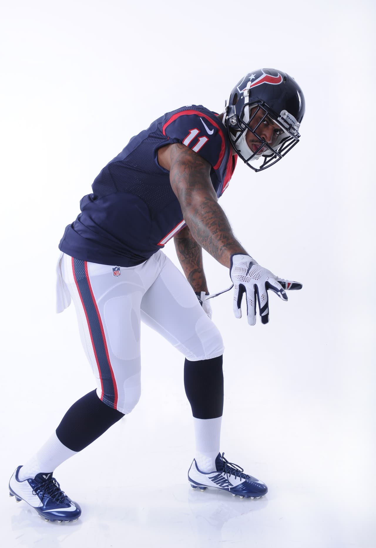 Checa las imágenes del novato receptor de los Houston Texans, Jaelen Strong, durante su sesión de fotos y dentro de los entrenamientos (AP-NFL).