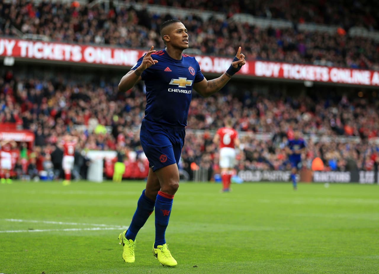 Antonio Valencia (Ecuador), de Manchester United.