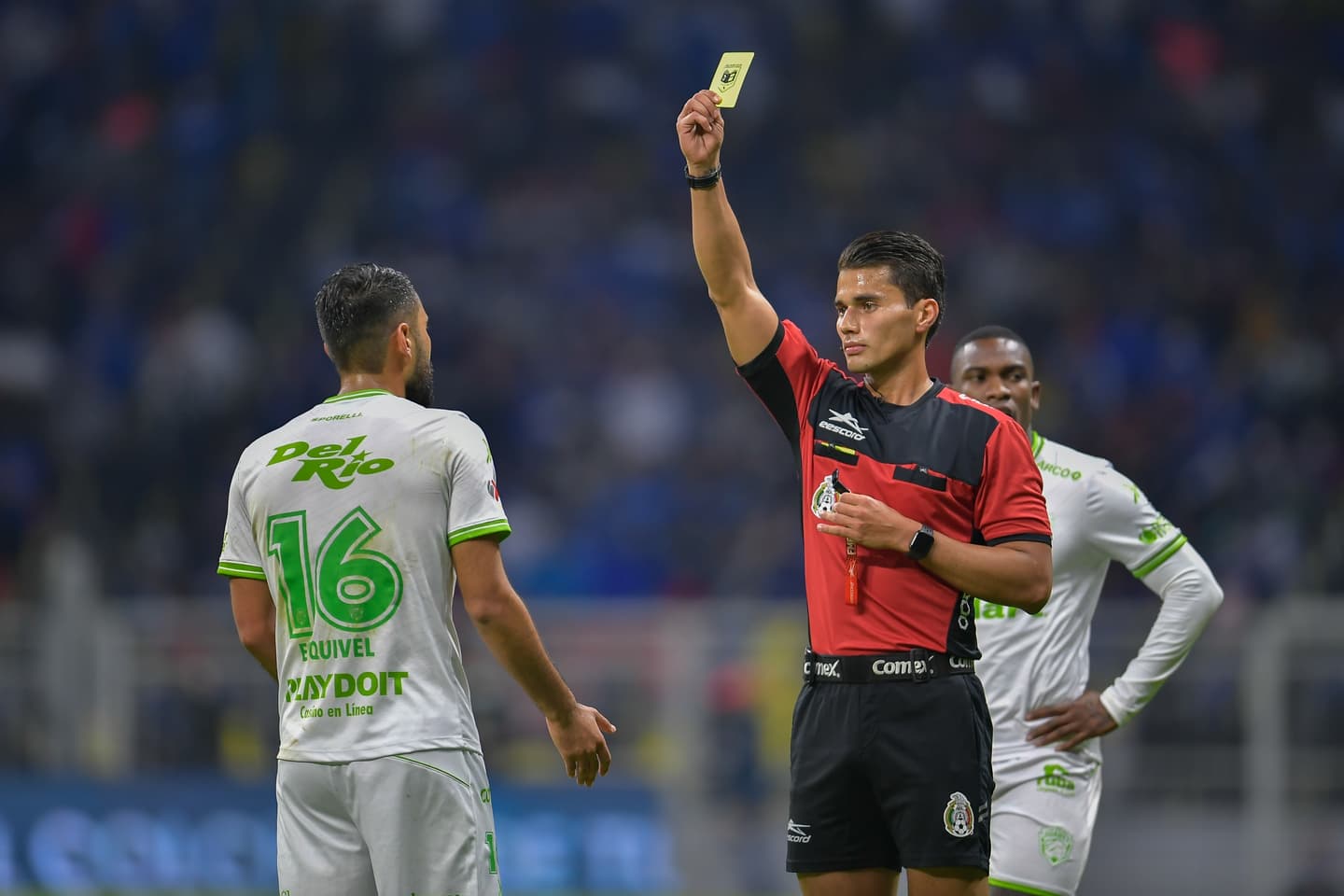 Los Bravos de Juárez estrenan su nuevo uniforme en honor a Juan