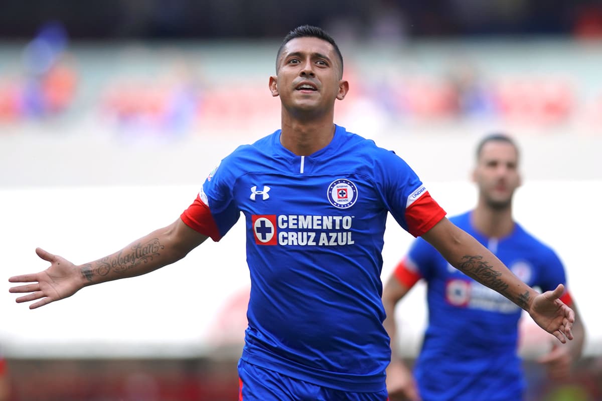Ya en el segundo tiempo, Elias Hernández puso en ventaja de nuevo a Cruz Azul al minuto 56'.