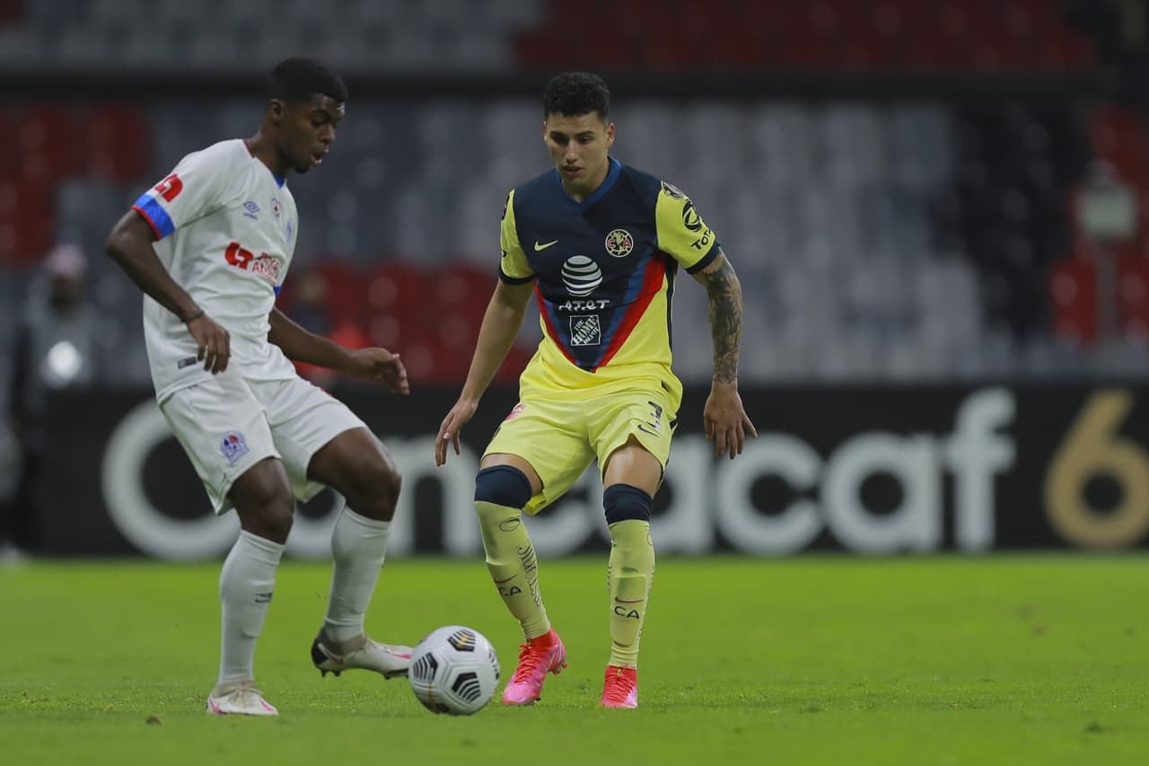 En un duelo lleno de faltas, América cae 0-1 con el Olimpia, pero consiguen su pase a los cuartos de final gracias a la victoria 1-2 del partido pasado en Honduras.