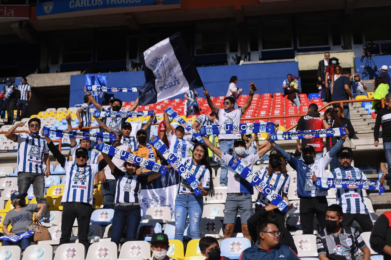 Fans de Atlas y Pachuca llegaron desde varias horas antes al Estadio Hidalgo para poner el ambiente y el color de cara a la Gran Final del Grita México C22 que entregará un Bicampeón o un nuevo monarca de Liga MX.