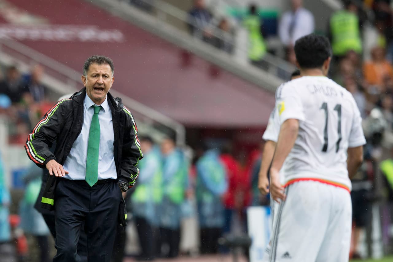 Osorio vivía el partido con mucha intensidad y su calma quedaba atrás, en el sueño por lograr una participación memorable de México en la Copa Confederaciones.