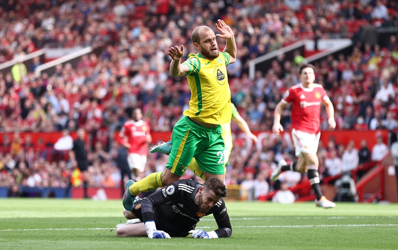 Manchester United se impuso 3-2 al Norwich con un hat-trick de Cristiano Ronaldo en la Jornada 33.