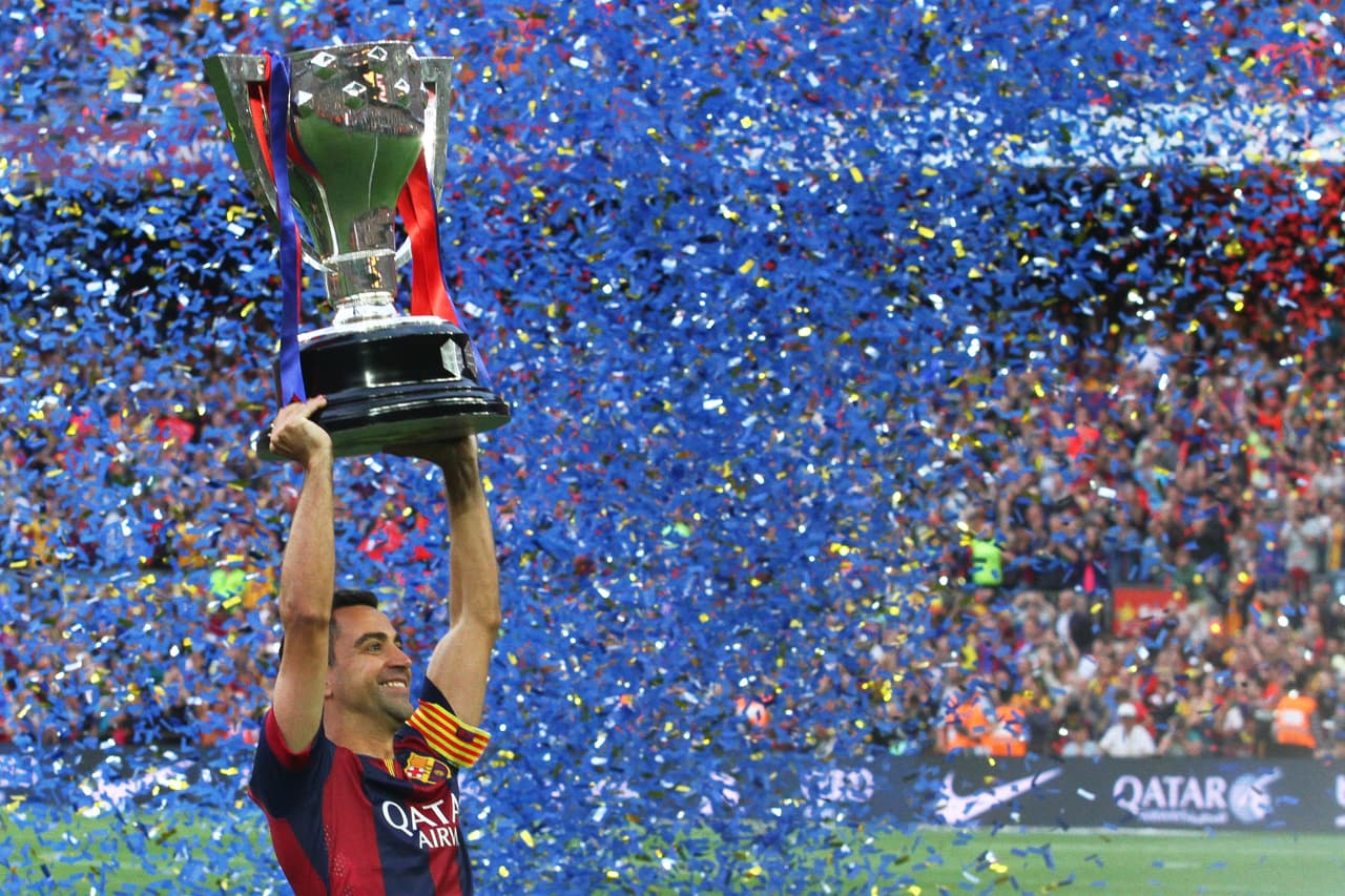 <b>¡Que regresen las copas!</b>
<br>Así como se aprecia a Xaavi Hernández levantando 'La Orejona' con una una felicidad que invade su rostro, así es como queremos volver a disfrutar del futbol.