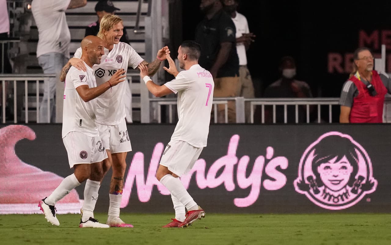 La matemática todavía le da opciones en la clasificación de la Conferencia Este.
<br>