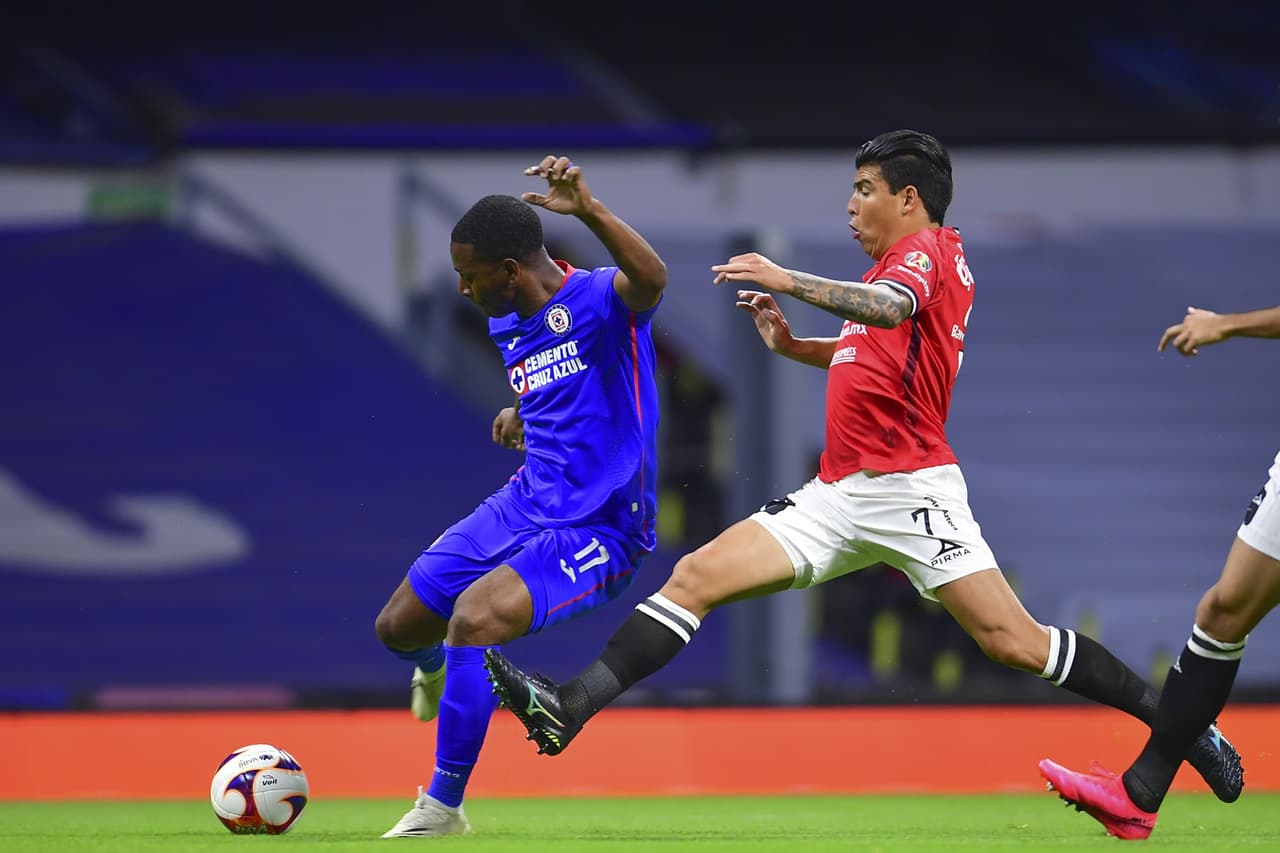 Cruz Azul llegó a 7 victorias consecutivas en el Guard1anes 2021 y se mantiene como líder del torneo.