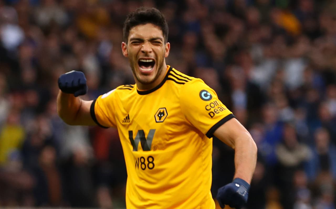 Fans de los Wolves defienden a Raúl Jiménez en redes sociales