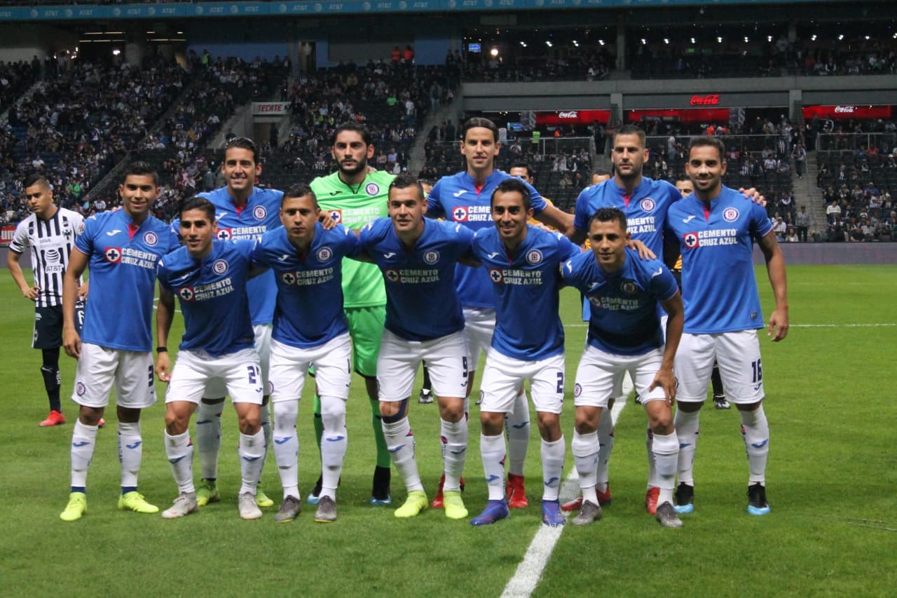 Este once inicial presentó Cruz Azul en busca de sumar para sostenerse en la zona de Liguilla.