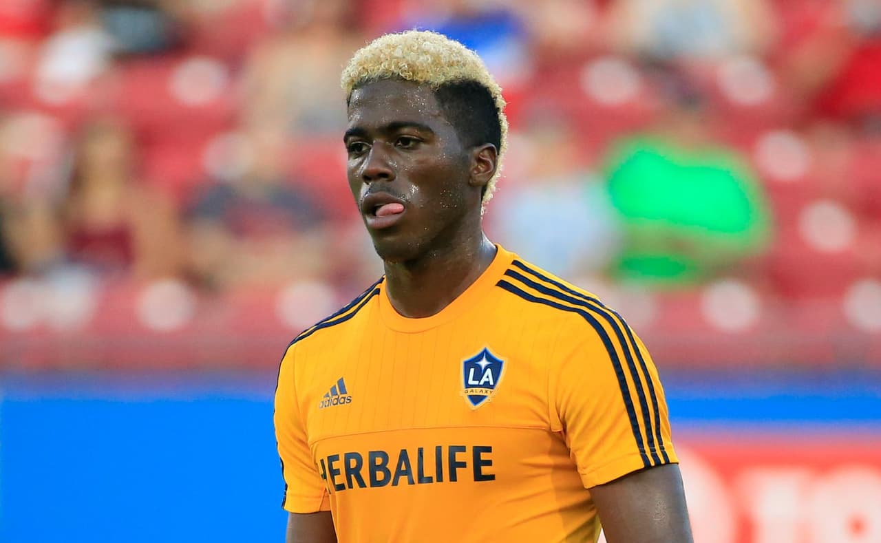 LA Galaxy renueva el contrato del delantero Gyasi Zardes con una extensión multianual