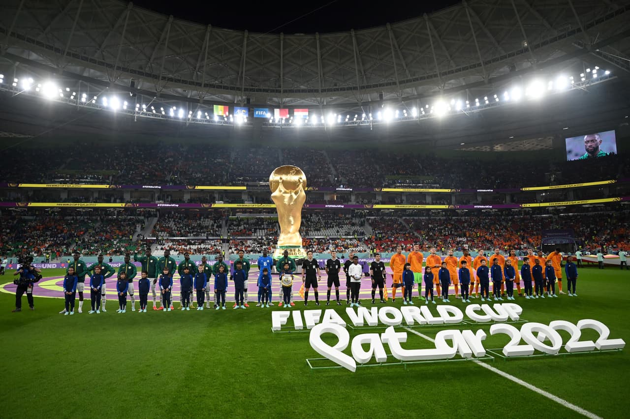 La Selección de Holanda sufrió para conseguir la victoria que se le presentó por fin en la segunda mitad gracias a los goles de Gakpo y Klaassen y así empatan con Ecuador siendo líderes en el Grupo A.