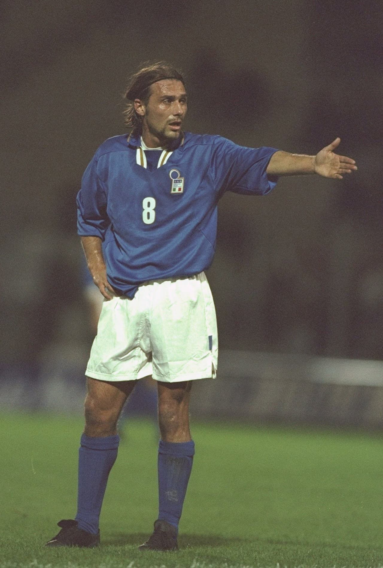 Con Italia, Conte jugó dos torneos importantes: el Mundial de Estados Unidos 1994 y la Eurocopa de Holanda y Bélgica 2000.