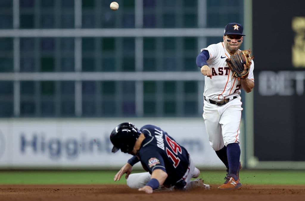 Los Braves controlan el partido de principio a fin y con un marcador de 6-2 a favor se quedan con el juego 1 de la Serie Mundial.