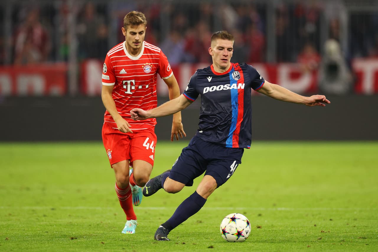 Con doblete de Sané y goles de Mané, Gnabry y Choupo-Moting, Bayern Munich se consolida líder en su grupo al derrotar al cuadro checo de Viktoria Plzen en casa.