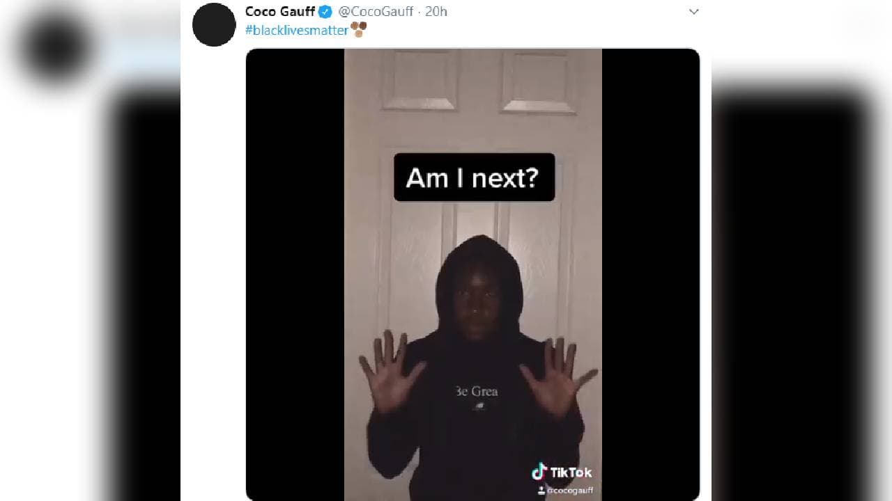 George Floyd fue detenido por intentar pagar con un billete falso de veinte dólares. Falleció en un hospital minutos después de su aprehensión.