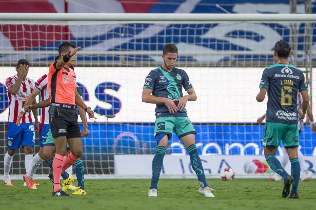 15. Santiago Ormeño - Puebla - 5 goles.