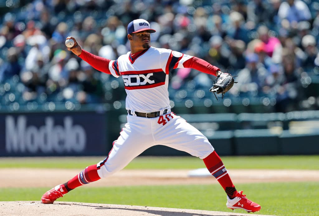 Pero quien acaparó los reflectores fue el abridor de los Chicago White Sox Reynaldo López (2-3), quien tuvo una tarde memorable en verdad. El dominicano, además de apuntarse la decisión, inscribe su nombre en los libros de la franquicia de la Ciudad de los Vientos. Se mantuvo en la loma seis entradas, le dieron dos hits.