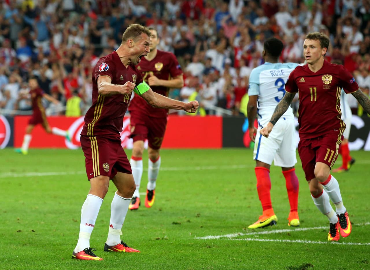 Rusia empata con gol de último minuto y le amarga el debut a Inglaterra