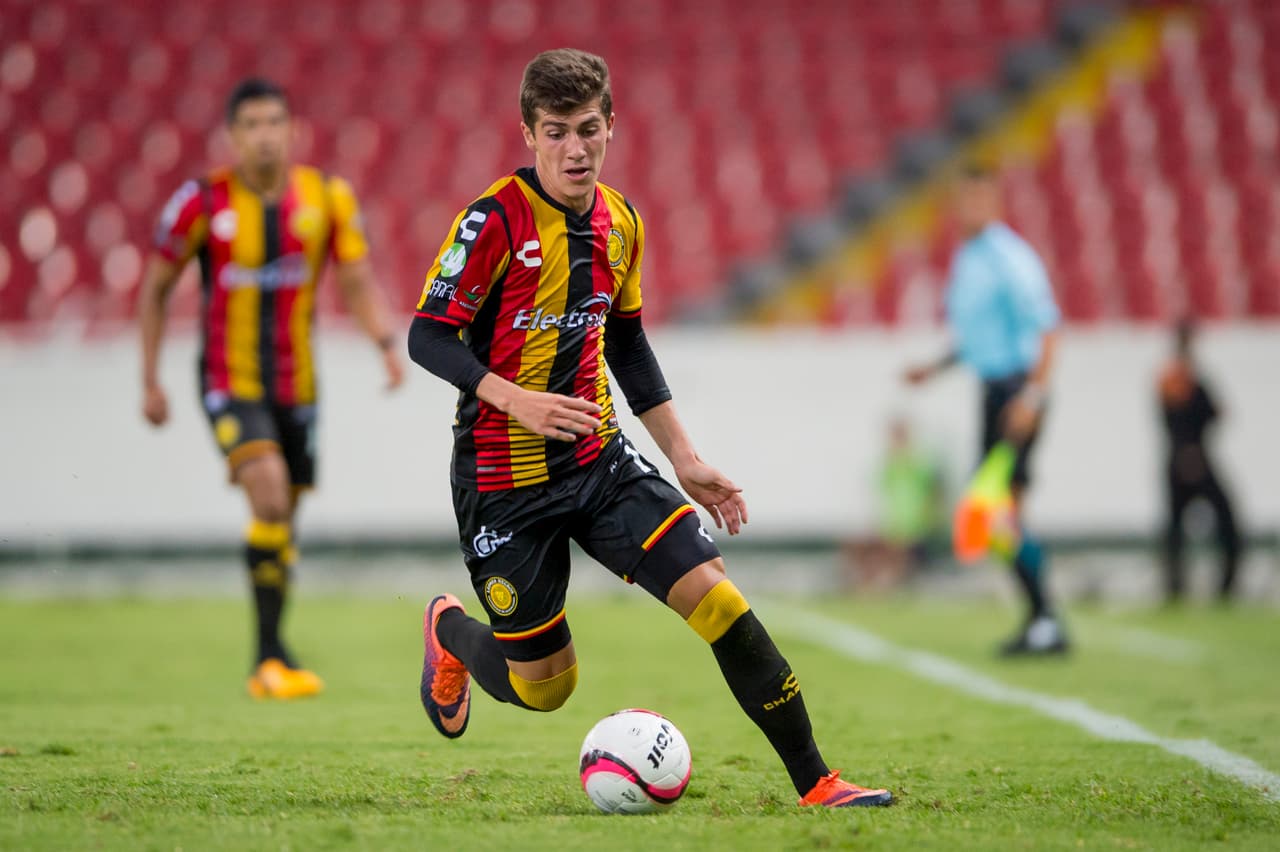 Chivas tiene nuevo refuerzo: Adrián Villalobos llega de la UdeG