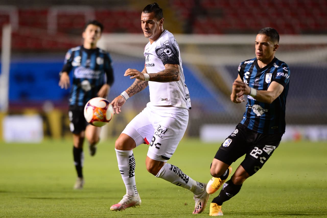 Con un solitario gol de Chico, al minuto 87, Querétaro consigue vencer 1-0 al Atlas y se quedan con tres valiosos puntos.