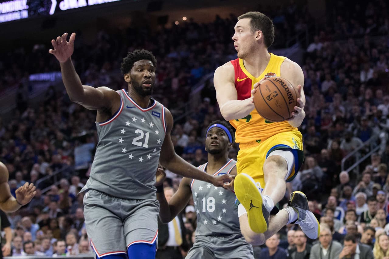 Bucks 128-122 76ers: en el Wells Fargo Center, Milwaukee volvió a ganar para seguir en lo más alto de la Conferencia Este con 59 triunfos en toda la temporada y solo 20 derrotas.