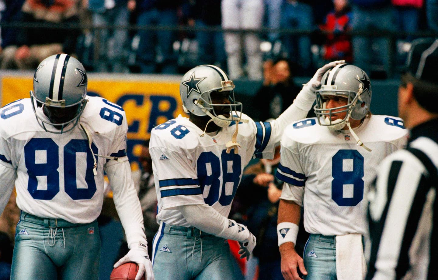 Alvin Harper of the Dallas Cowboys makes a catch during a NFL