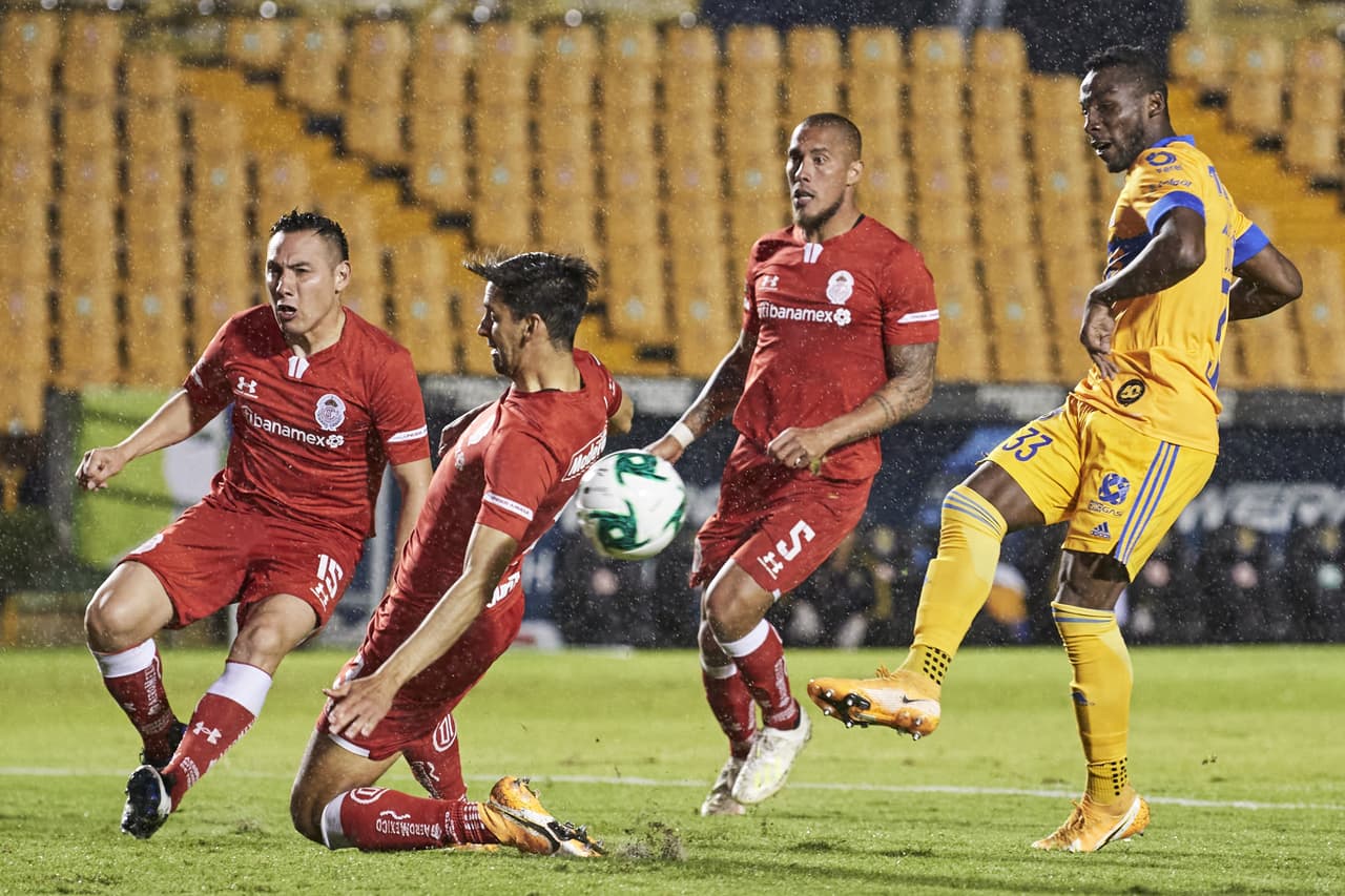 Con doblete de Andre Pierre Gignac, los Tigres sufren de más frente a los Diablos pero aseguran su lugar en la Liguilla del Guard1anes 2020.