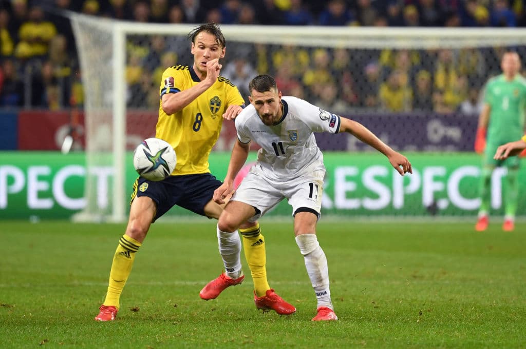 Emil Forsberg, Alexander Isak y Robin Quaison son los hombres que noqueron a Kosovo en la victoria 3-0 de Suecia.